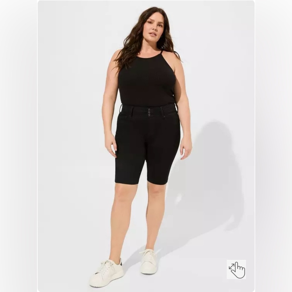 Torrid Jegging Bermuda Super Soft High Rise Short